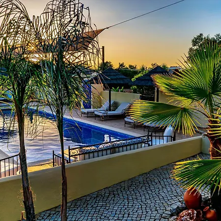 Casa Lusitania 19 펜션